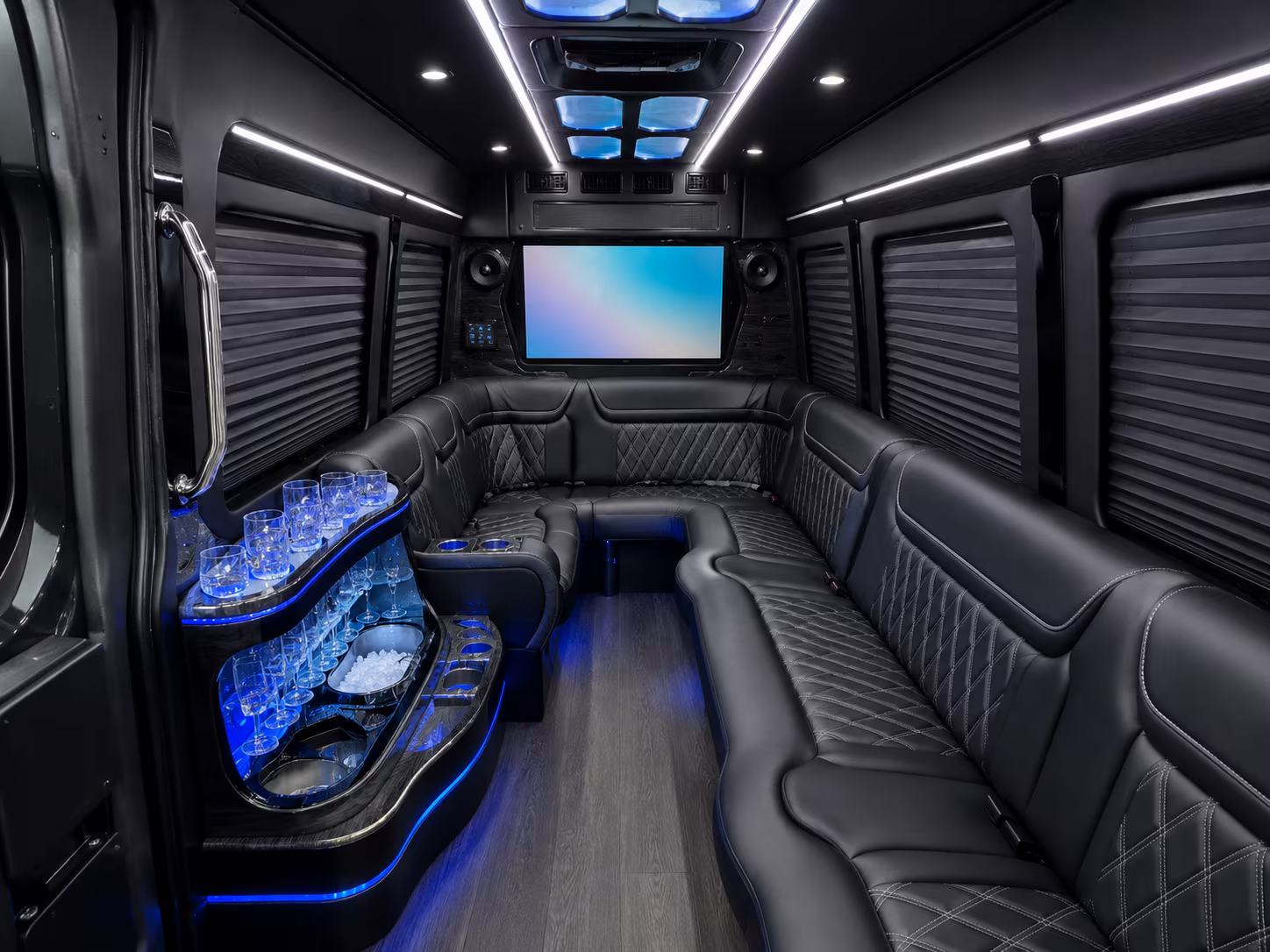 airport shuttle buses to fll mia and pbi for government and military travel